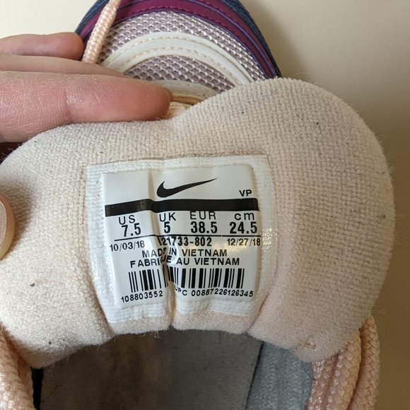 Nike Air Max 97 Premium in Plum Chalk - Picture 10 of 11